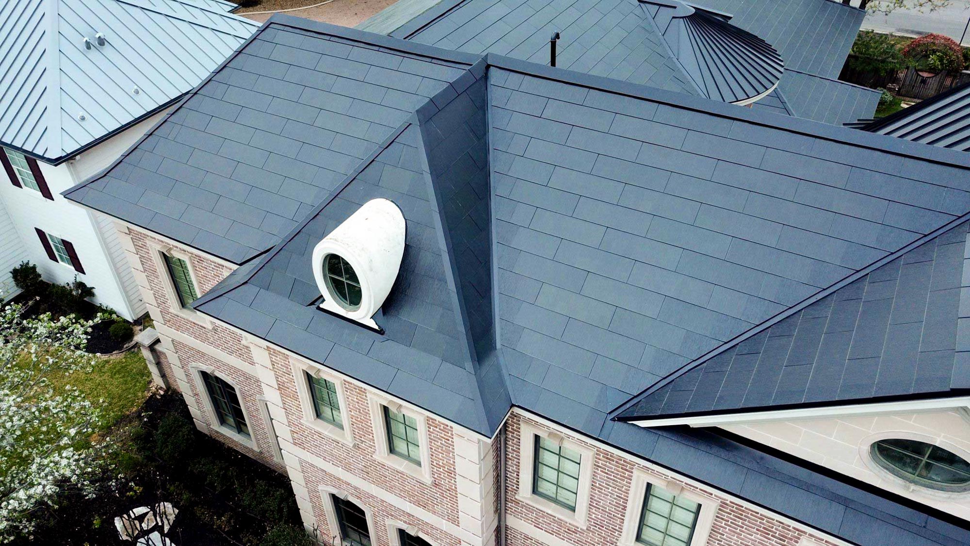 AAR Discover the dual advantage of solar roofs